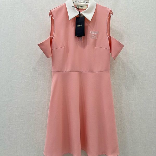 可愛い フェンディ ロゴ オープンショルダー n級品ワンピース fei62307